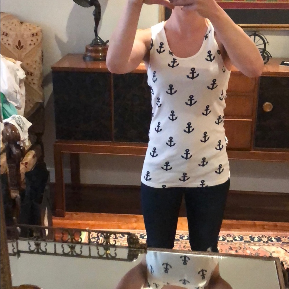 Jeweled anchor tank